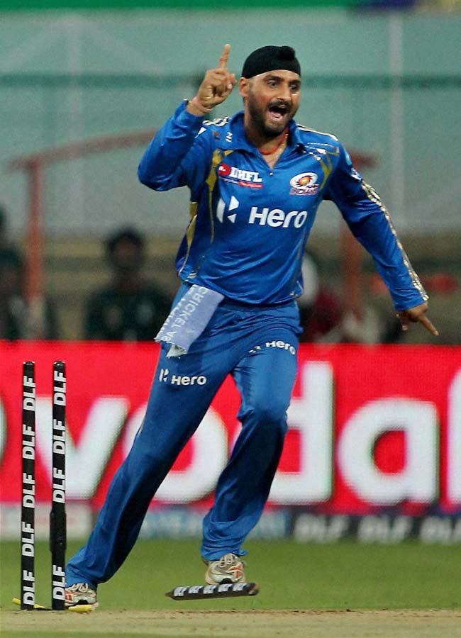 14 मई 2012: तस्‍वीरों में देखें दिनभर की अहम खबरें  | पढ़ें