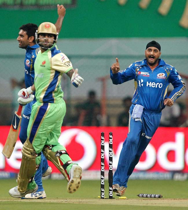 रायडू-पोलार्ड ने दिलाई मुंबई को शानदार जीत