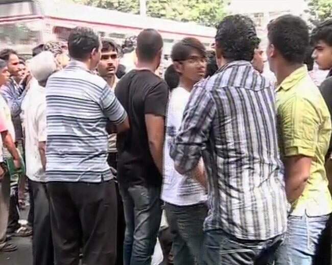 महंगे पेट्रोल के खिलाफ भारत बंद की तस्वीरें | पढ़ें