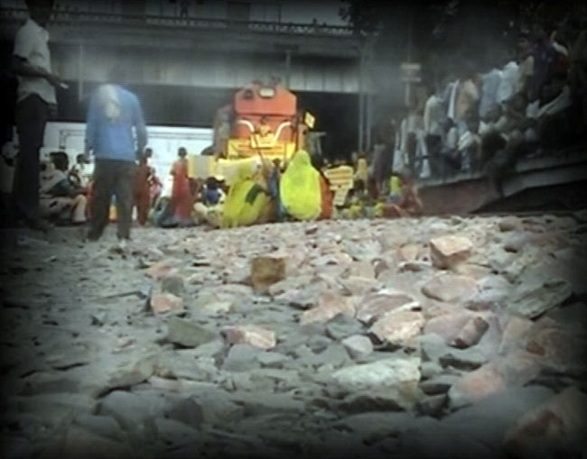 महंगे पेट्रोल के खिलाफ भारत बंद की तस्वीरें | पढ़ें