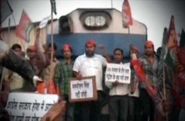 महंगे पेट्रोल के खिलाफ भारत बंद की तस्वीरें | पढ़ें