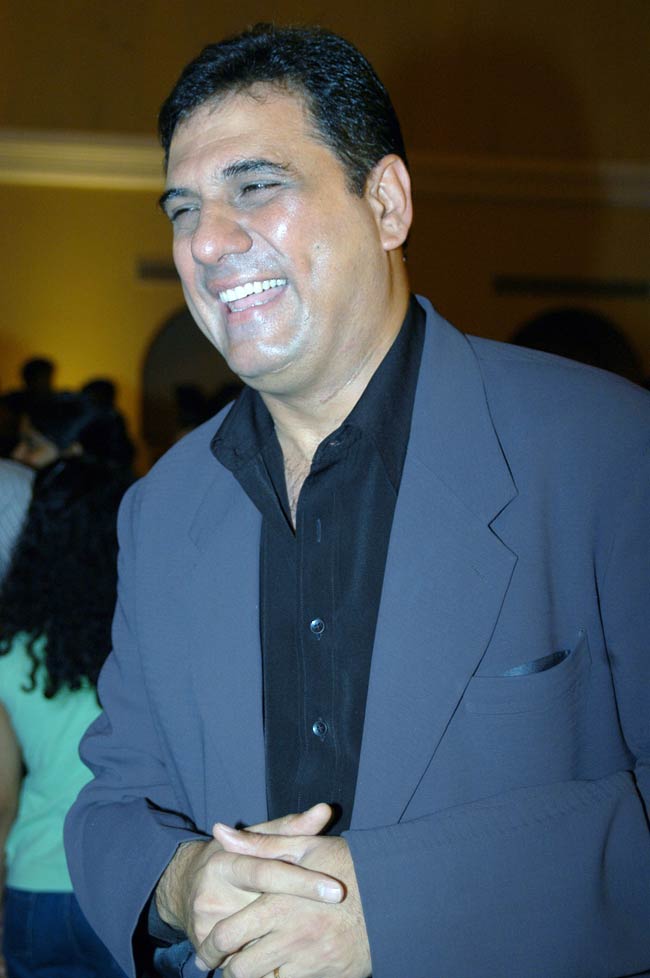 आमिर के 'सत्यमेव जयते' को बॉलीवुड का सलाम  |  आमिर