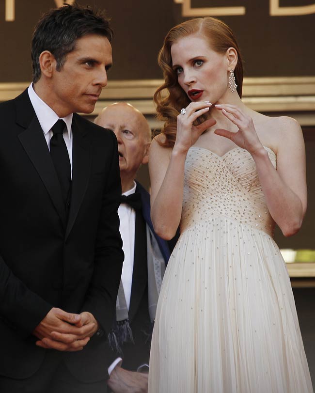 कान्‍स फिल्‍म फेस्टिवल की रंगीनियां | सेक्‍सी मेगन फॉक्‍स