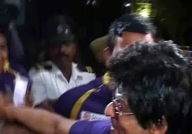 जीत के जश्न में डूबी किंग खान की टीम | कैसे जीता KKR