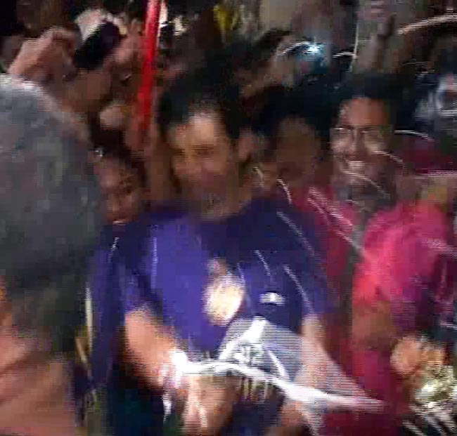 जीत के जश्न में डूबी किंग खान की टीम | कैसे जीता KKR