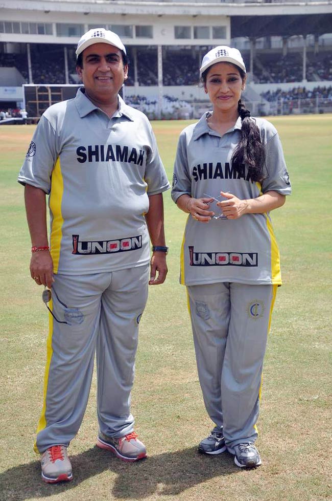 आमिर के बेटे की खातिर सितारों ने थामा बल्ला | क्रिकेट लीग