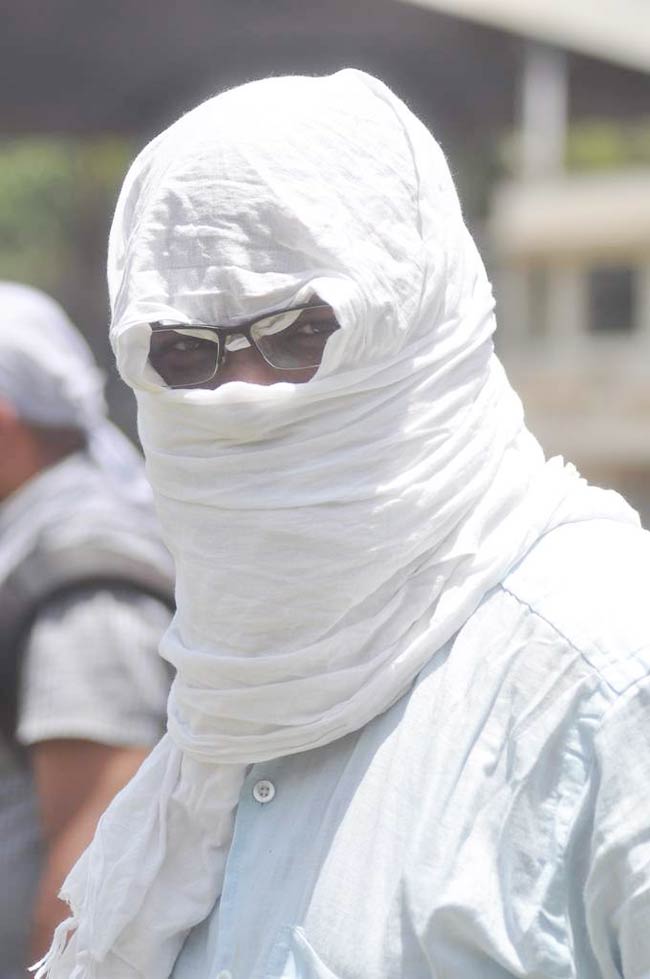 आमिर के बेटे की खातिर सितारों ने थामा बल्ला | क्रिकेट लीग