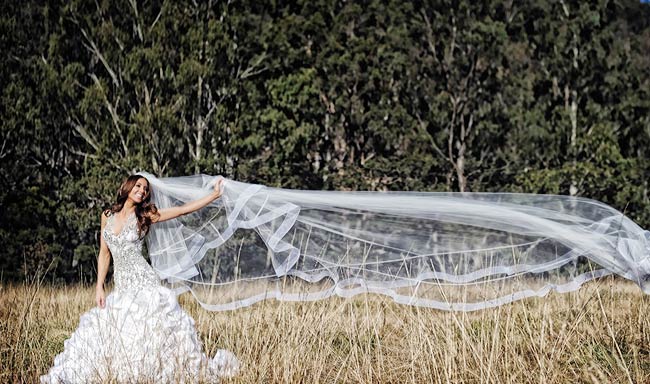 शादी के बंधन में बंधे माइकल क्लार्क और काइली बोल्डी | पढ़ें