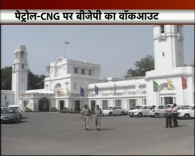 29 मई 2012: तस्‍वीरों में दिनभर की अहम खबरें | पढ़ें