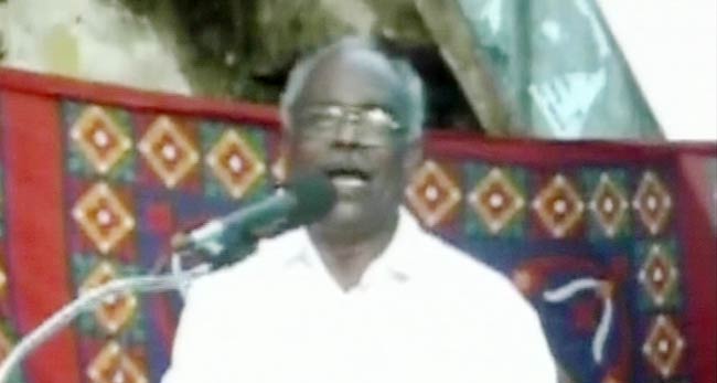 27 मई 2012: तस्‍वीरों में दिनभर की अहम खबरें | पढ़ें