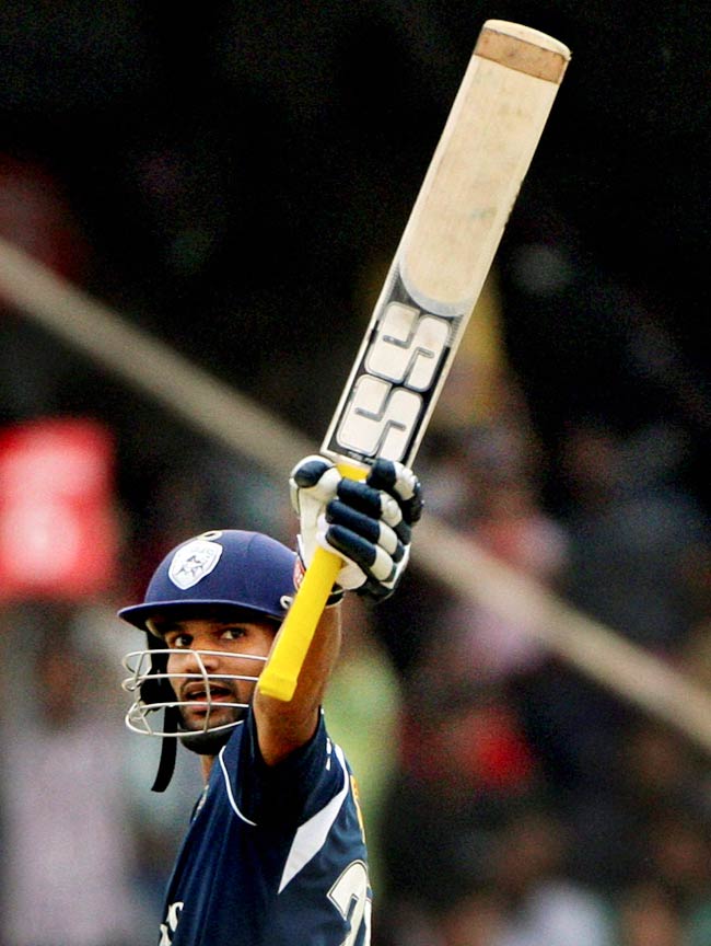 डेक्कन चार्जर्स पर टूटा वार्नर का कहर ‎| पढ़ें