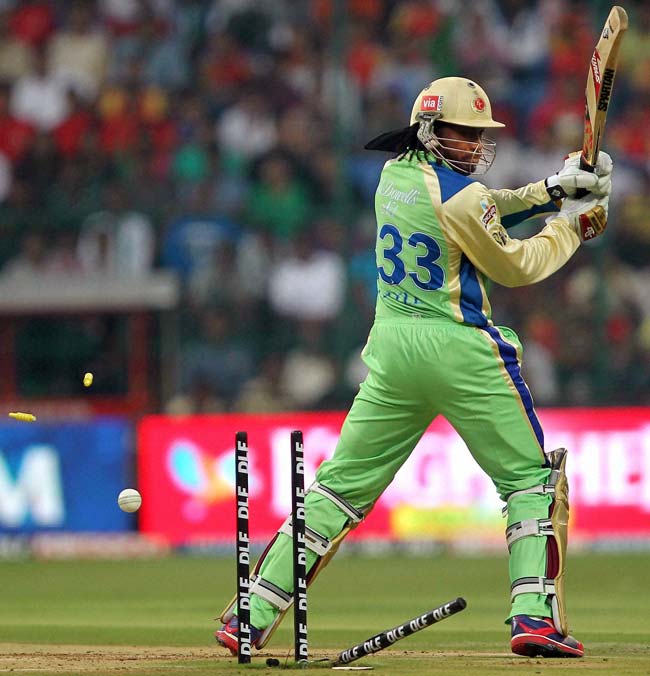 रायडू-पोलार्ड ने दिलाई मुंबई को शानदार जीत