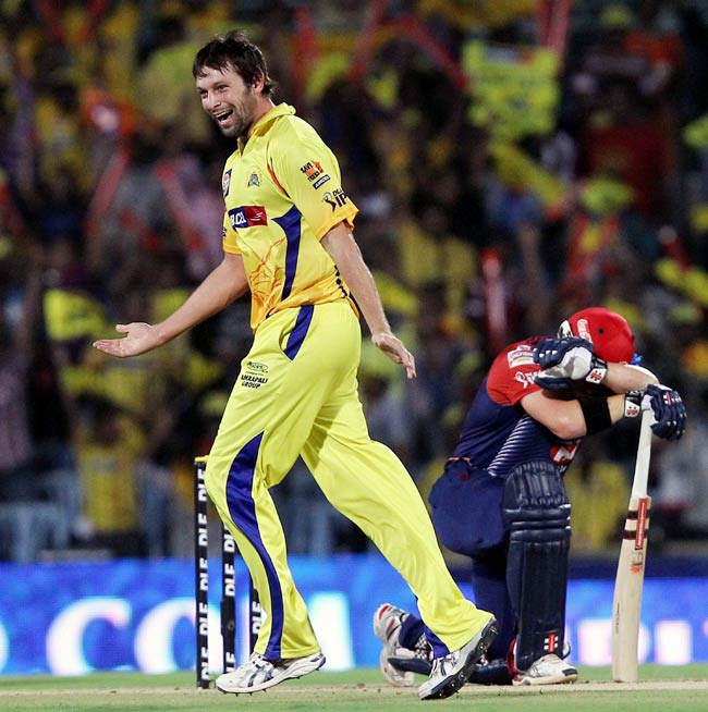 दिल्‍ली को हराकर चेन्‍नई पहुंचा चौथे स्‍थान पर | पढ़ें