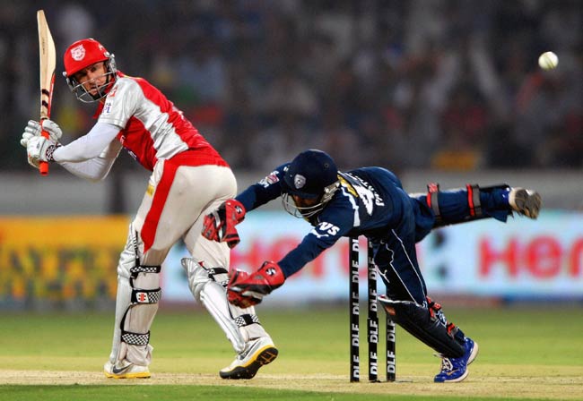 डेक्कन की हार का सिलसिला कायम, जीता पंजाब  ‎| पढ़ें