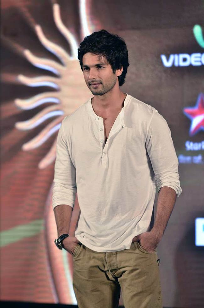 छाने लगा IIFA अवॉर्ड्स का जलवा | सेक्‍सी शख्सियत