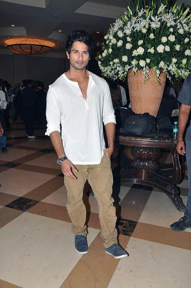 छाने लगा IIFA अवॉर्ड्स का जलवा | सेक्‍सी शख्सियत