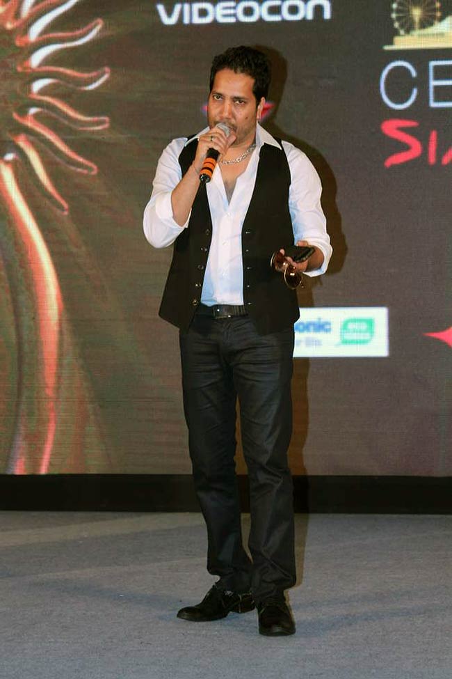 छाने लगा IIFA अवॉर्ड्स का जलवा | सेक्‍सी शख्सियत