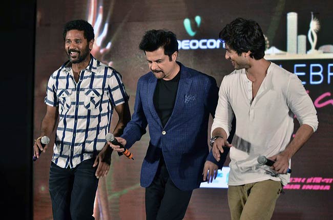 छाने लगा IIFA अवॉर्ड्स का जलवा | सेक्‍सी शख्सियत