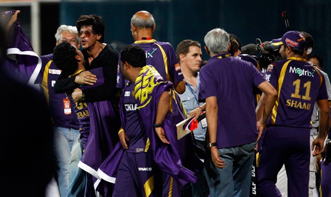 जीत के जश्न में डूबी किंग खान की टीम | कैसे जीता KKR