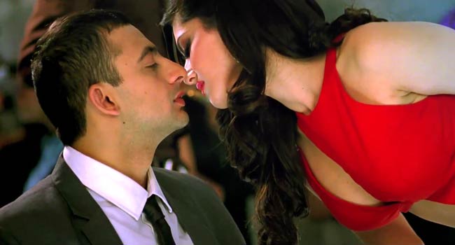 'जिस्‍म-2' का फर्स्ट लुक | तस्‍वीरों में हॉट सनी लियोन