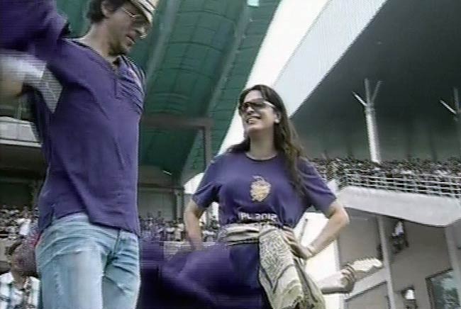 कोलकाता में गूंजा ‘कोरेची, लोडेची, जीतेची’ | जश्न में KKR