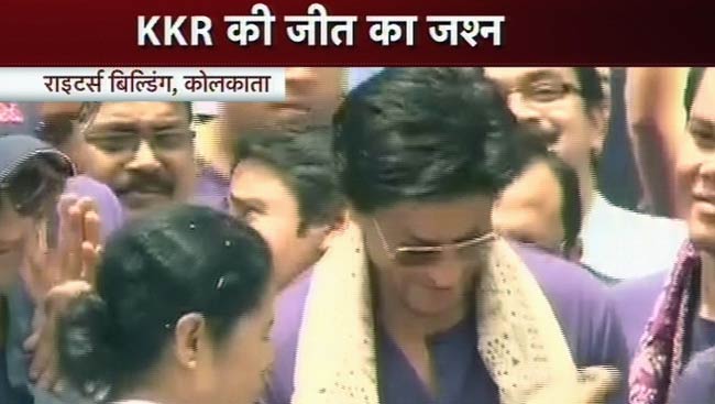 कोलकाता में गूंजा ‘कोरेची, लोडेची, जीतेची’ | जश्न में KKR