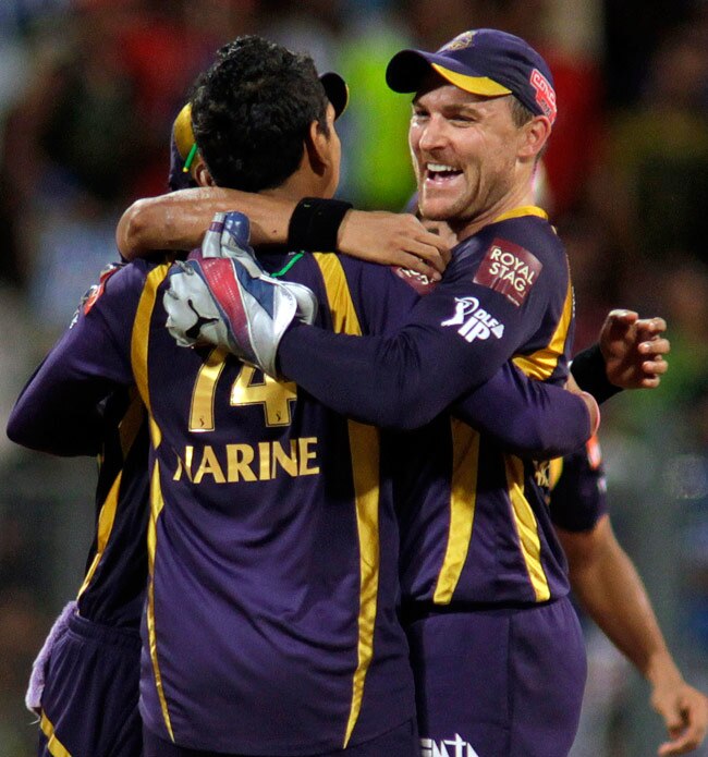 दिल्ली के बाद कोलकाता प्लेऑफ में पहुंचा | पढ़ें