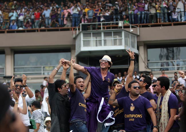 कोलकाता में गूंजा ‘कोरेची, लोडेची, जीतेची’ | जश्न में KKR