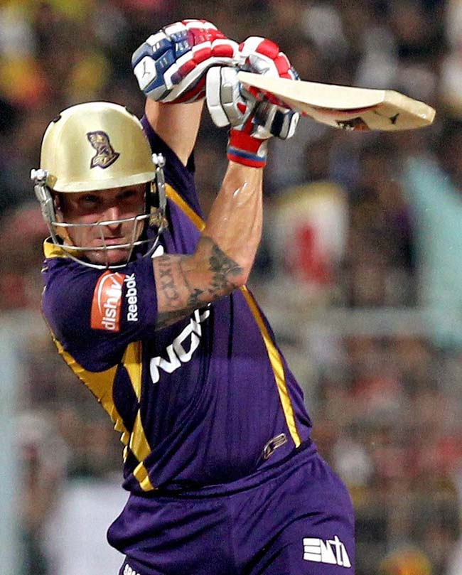 चेन्नई ने केकेआर को 5 विकेट से धोया | पढ़ें