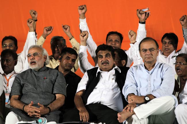 यूपीए सरकार पर बरसे नरेंद्र मोदी