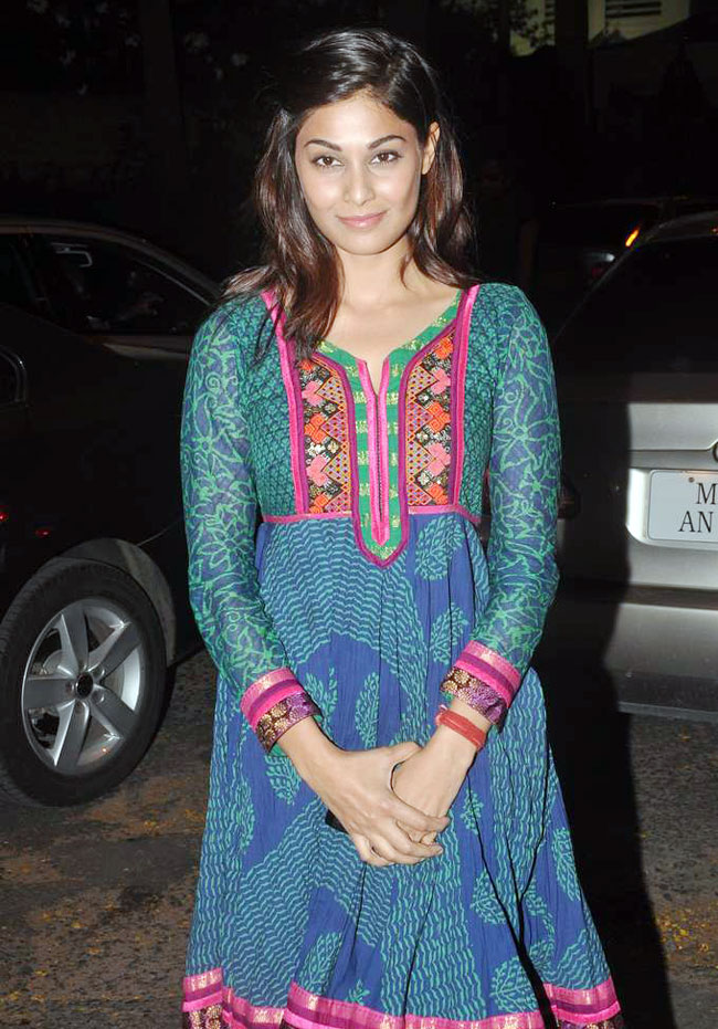 मुश्ताक शेख की बर्थडे पार्टी में सितारे | बॉलीवुड परियां