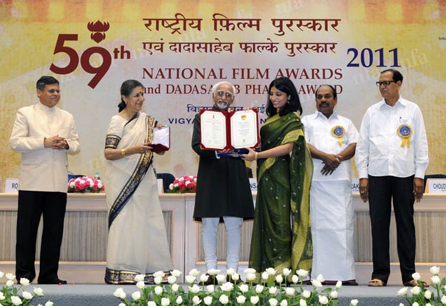 59वां राष्‍ट्रीय फिल्‍म पुरस्‍कार समारोह...  | विद्या की अदायें