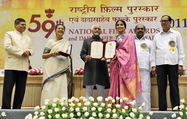 59वां राष्‍ट्रीय फिल्‍म पुरस्‍कार समारोह...  | विद्या की अदायें