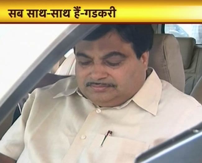 24 मई 2012: तस्‍वीरों में दिनभर की अहम खबरें | पढ़ें