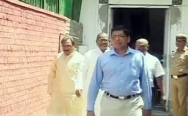 11 मई 2012: तस्‍वीरों में देखें दिनभर की अहम खबरें | पढ़ें