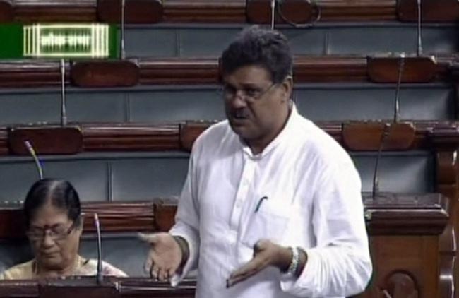 18 मई 2012: तस्‍वीरों में देखें दिनभर की अहम खबरें  | पढ़ें