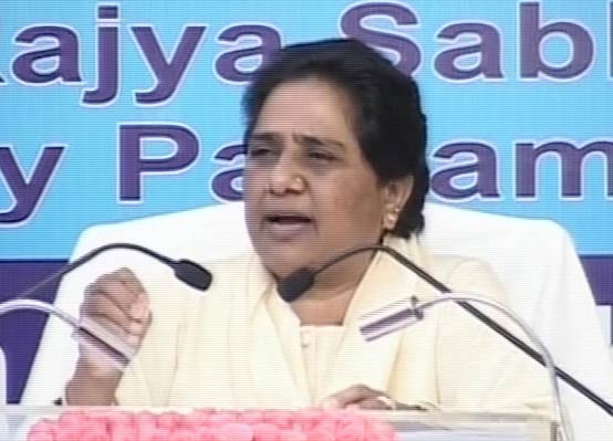 19 मई 2012: तस्‍वीरों में दिनभर की अहम खबरें | पढ़ें