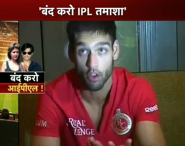 18 मई 2012: तस्‍वीरों में देखें दिनभर की अहम खबरें  | पढ़ें