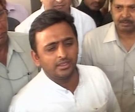 19 मई 2012: तस्‍वीरों में दिनभर की अहम खबरें | पढ़ें