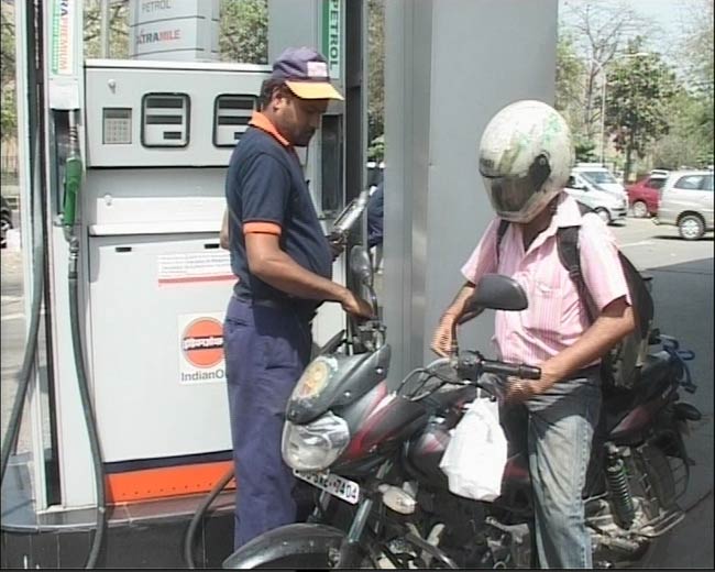 31 मई 2012: तस्‍वीरों में दिनभर की अहम खबरें | पढ़ें