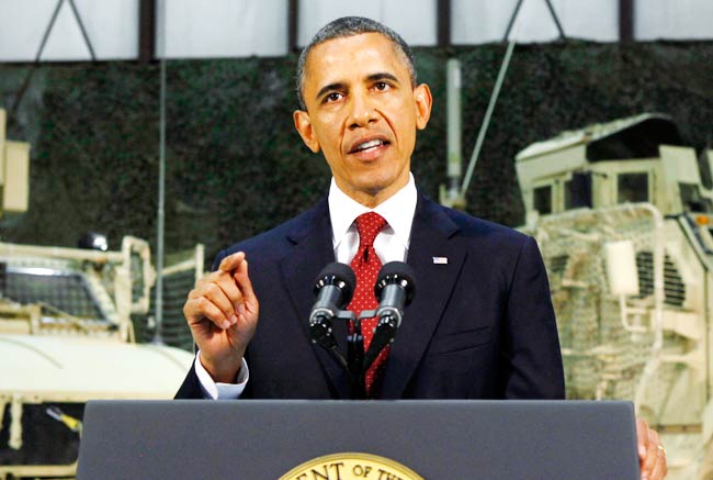 अफगानिस्तान की अघोषित यात्रा पर पहुंचे ओबामा