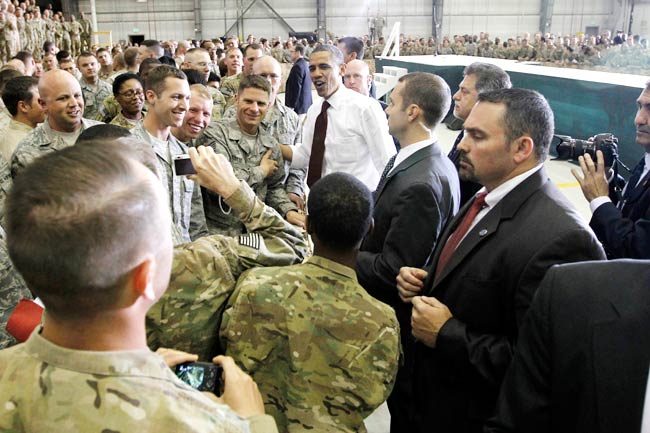 अफगानिस्तान की अघोषित यात्रा पर पहुंचे ओबामा