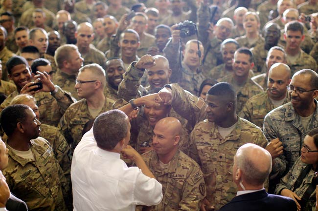 अफगानिस्तान की अघोषित यात्रा पर पहुंचे ओबामा