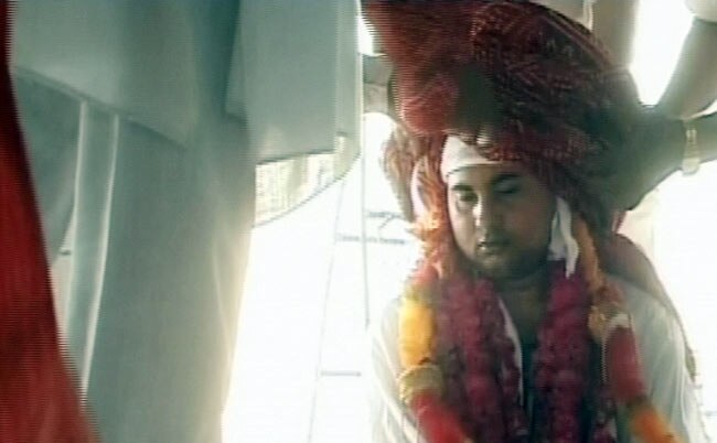 30 मई 2012: तस्‍वीरों में दिनभर की अहम खबरें | पढ़ें