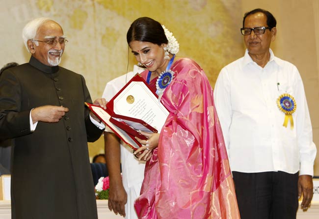 तस्‍वीरों मे बीते सप्‍ताह बॉलीवुड की खास हलचल