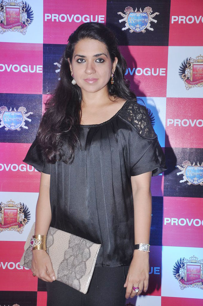 प्रोवोग पार्टी की शान बढ़ाते सितारे | बॉलीवुड परियां