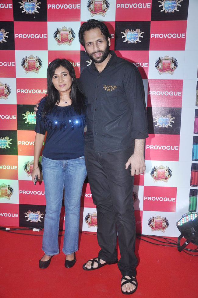 प्रोवोग पार्टी की शान बढ़ाते सितारे | बॉलीवुड परियां