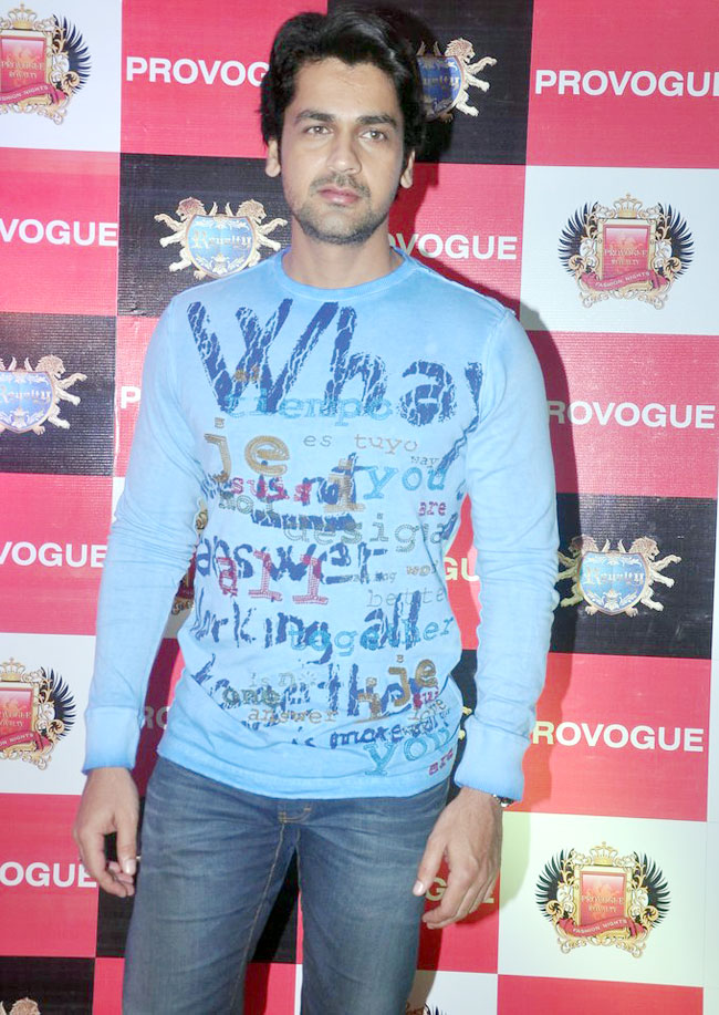 प्रोवोग पार्टी की शान बढ़ाते सितारे | बॉलीवुड परियां