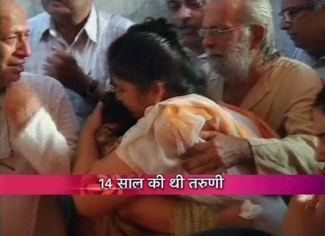 'रसना गर्ल' तरुणी की विमान हादसे में मौत  | वीडियो देखें