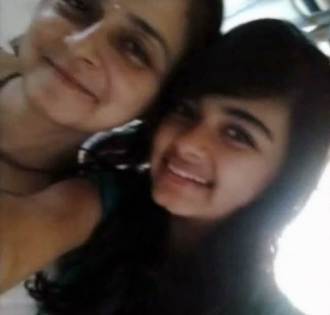 'रसना गर्ल' तरुणी की विमान हादसे में मौत  | वीडियो देखें